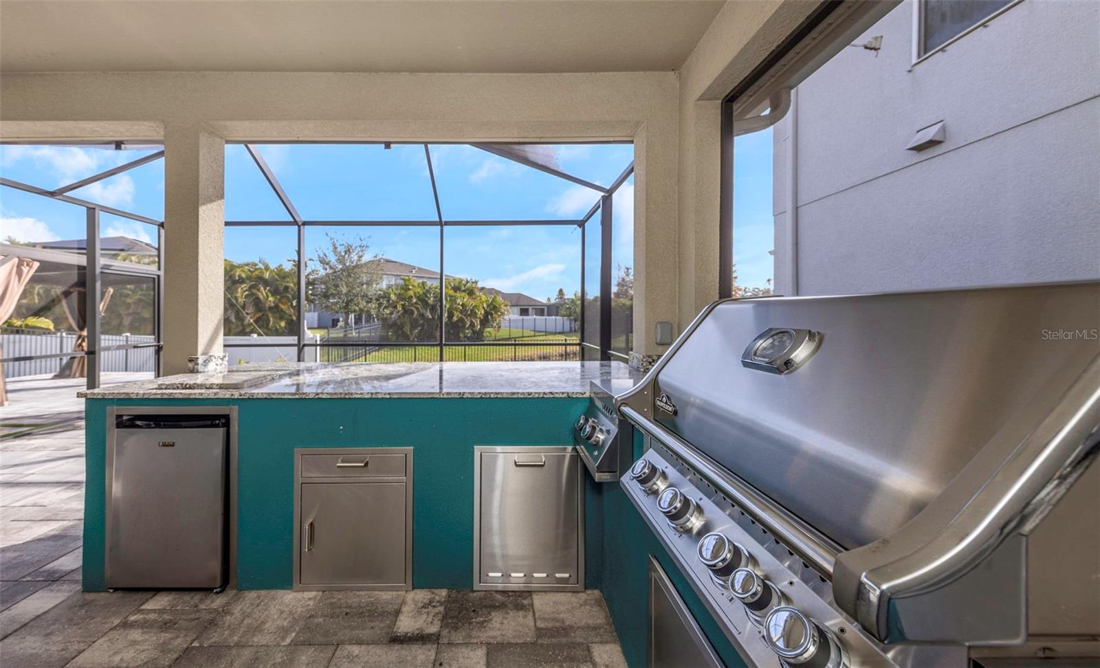 WEST LAKE RESERVE - Residential Lease