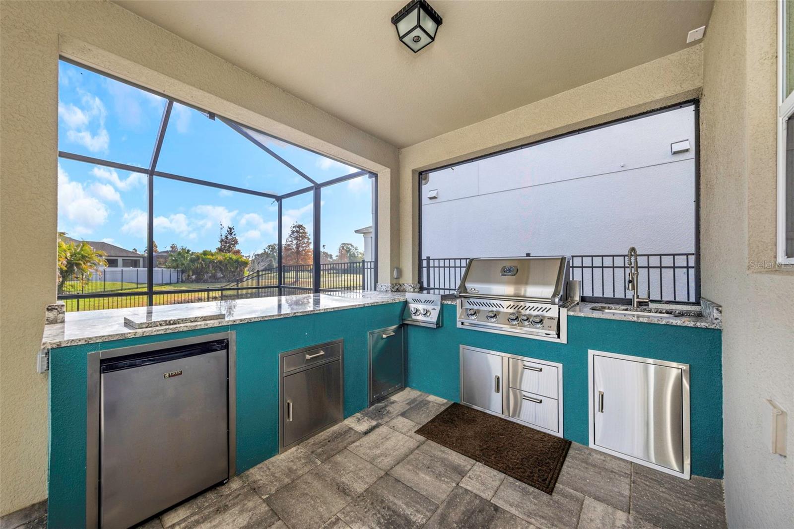 WEST LAKE RESERVE - Residential Lease