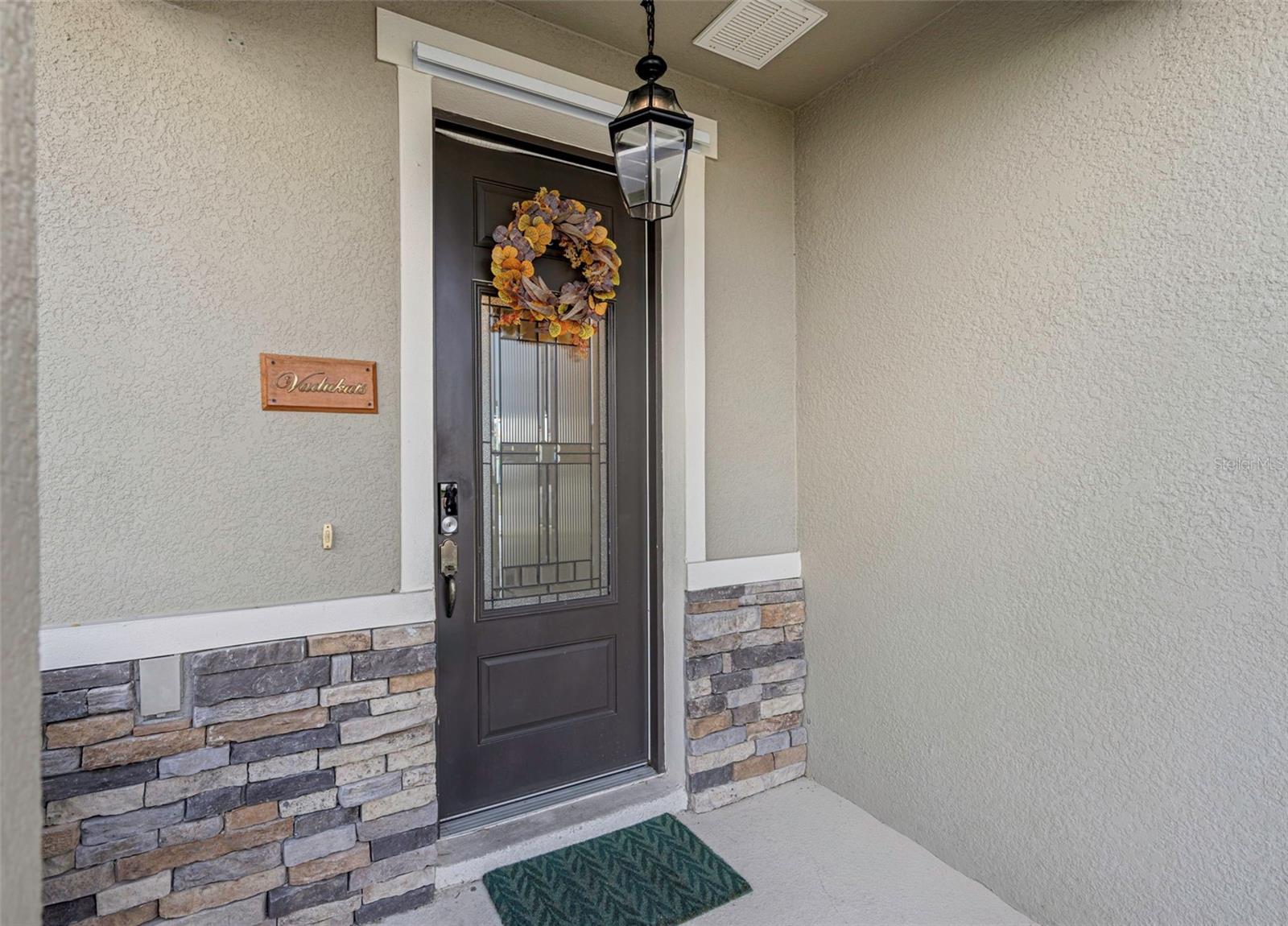 WEST LAKE RESERVE - Residential Lease