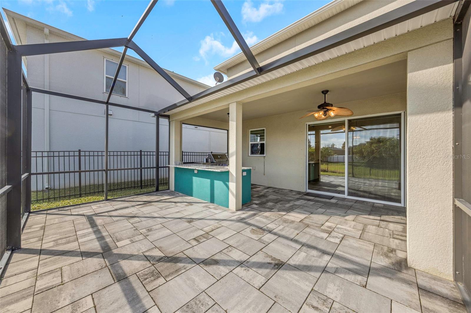 WEST LAKE RESERVE - Residential Lease