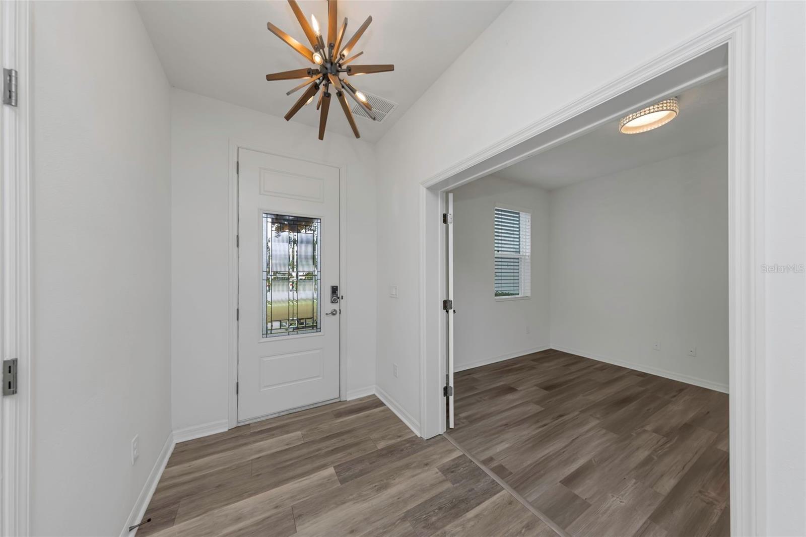 WEST LAKE RESERVE - Residential Lease