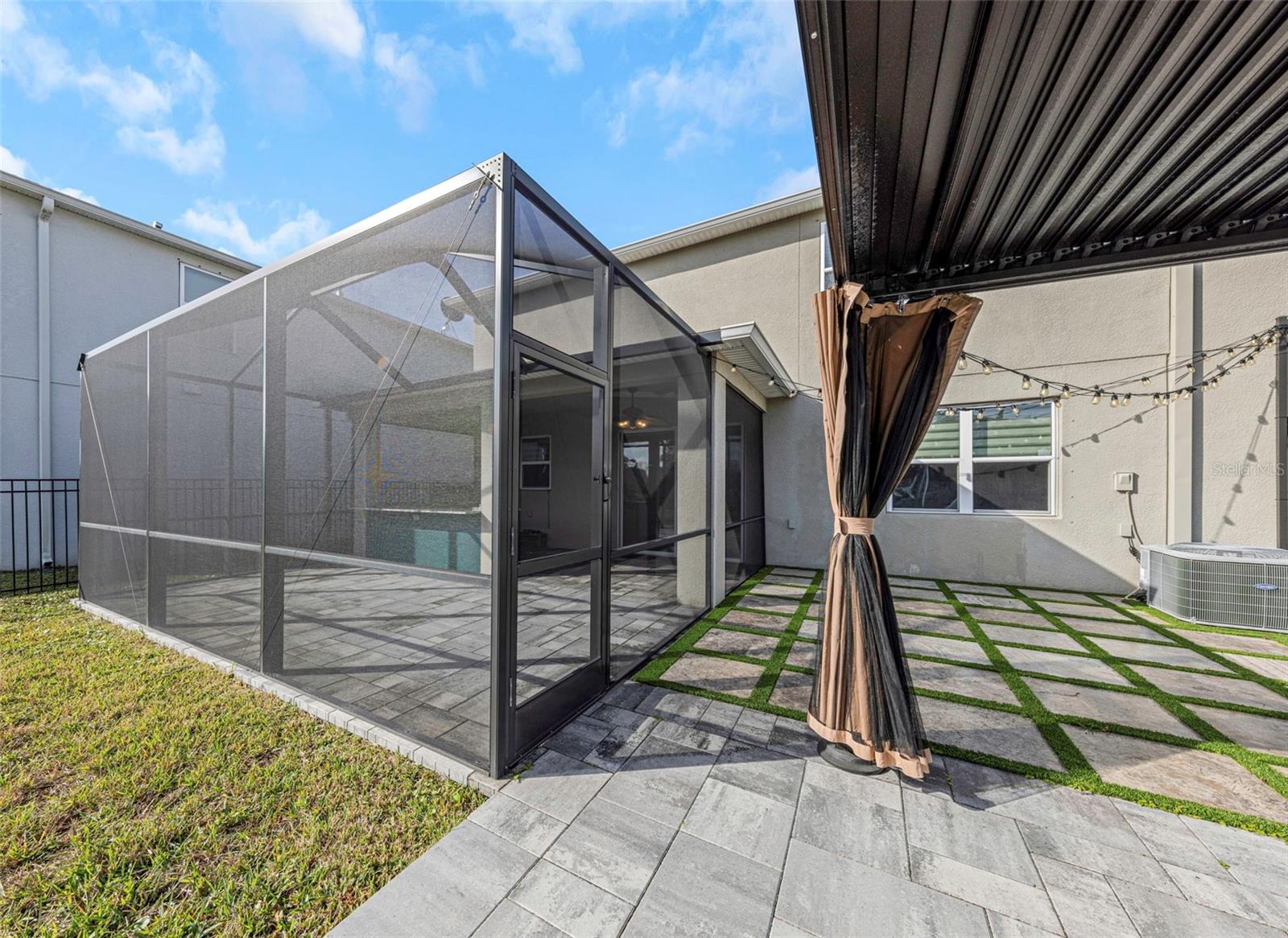 WEST LAKE RESERVE - Residential Lease