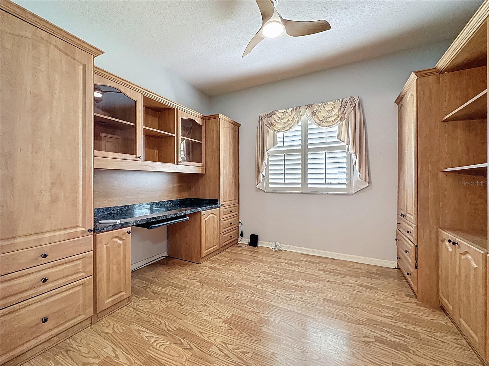 KINGS RIDGE - Residential