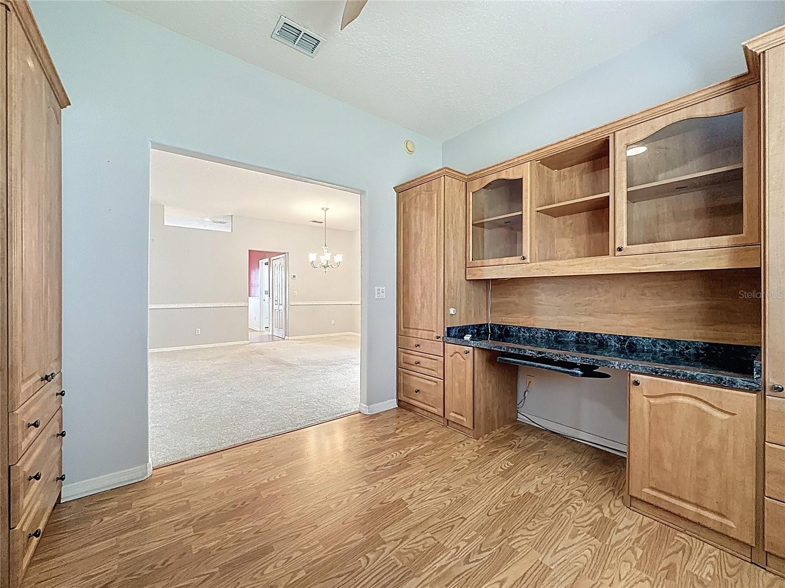 KINGS RIDGE - Residential