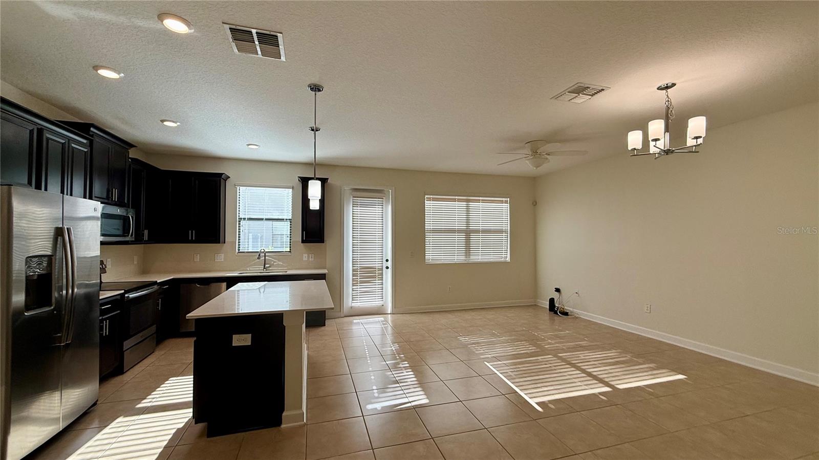 VISTAS/CHAMPIONSGATE PH 1B & 2 - Residential Lease