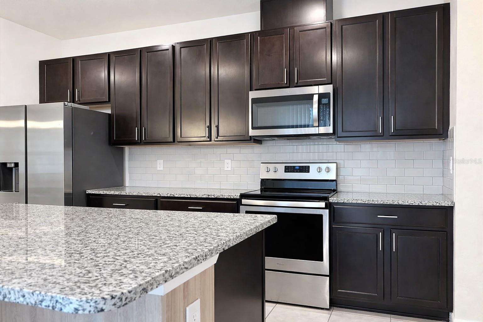 VINEYARDS/HORIZONS WEST PH 4 - Residential