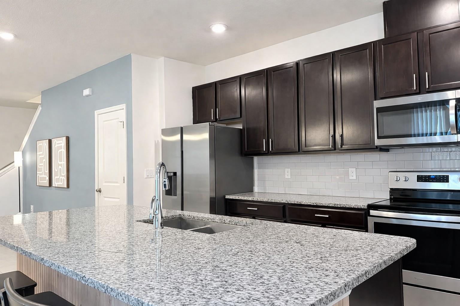 VINEYARDS/HORIZONS WEST PH 4 - Residential