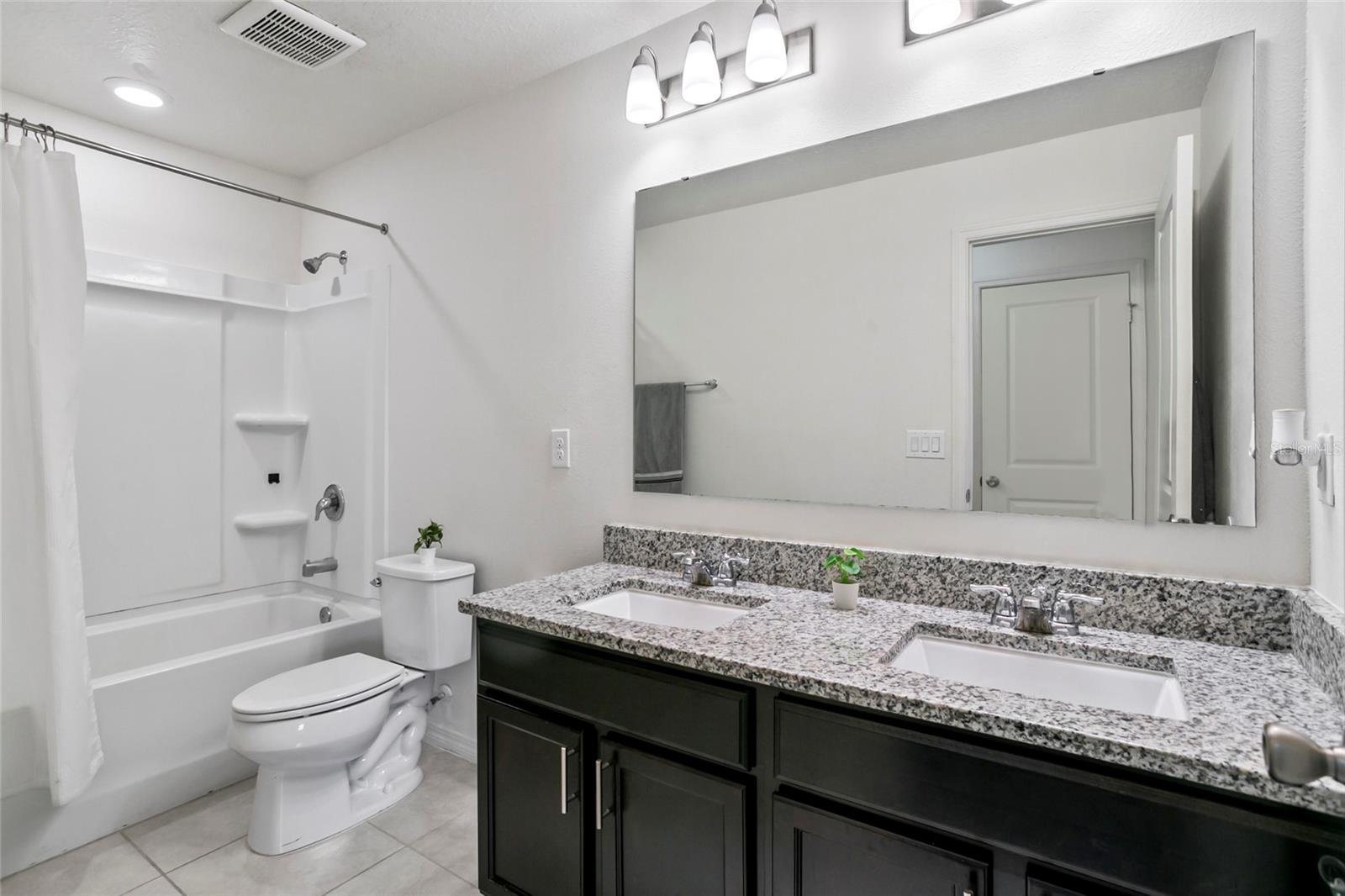 VINEYARDS/HORIZONS WEST PH 4 - Residential