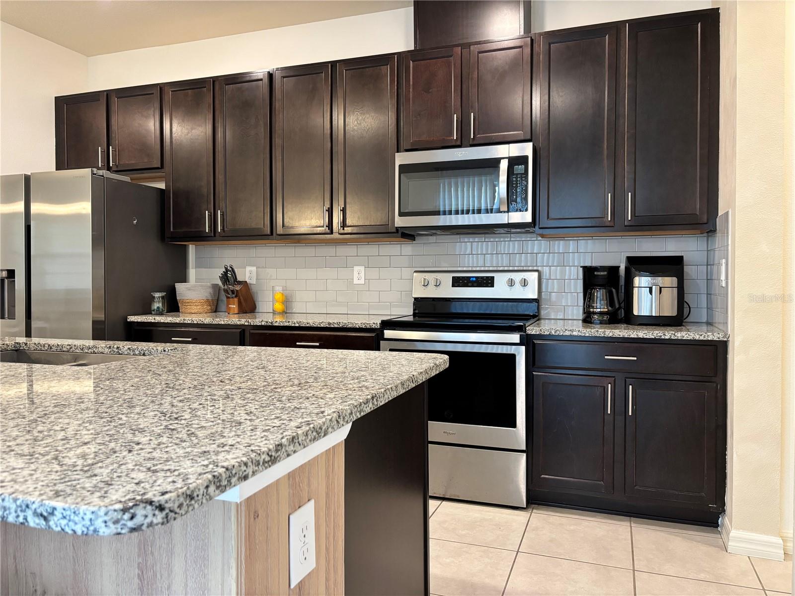 VINEYARDS/HORIZONS WEST PH 4 - Residential