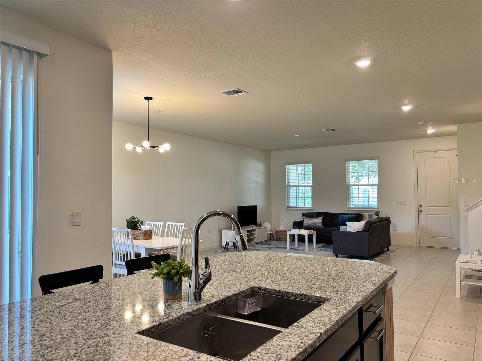 VINEYARDS/HORIZONS WEST PH 4 - Residential