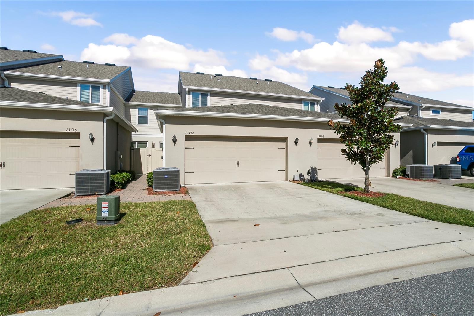 VINEYARDS/HORIZONS WEST PH 4 - Residential