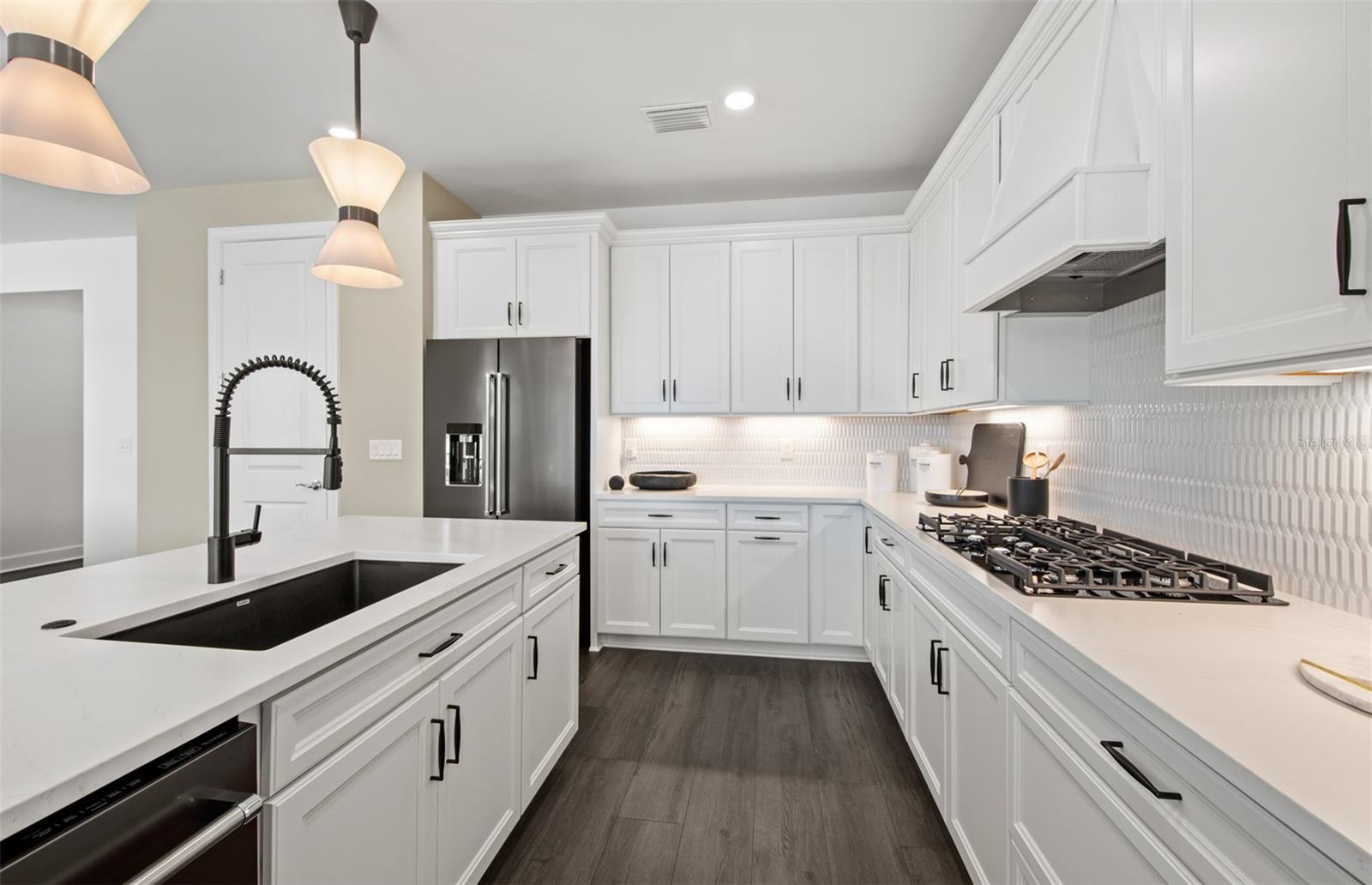 7457 SUMMER COURT