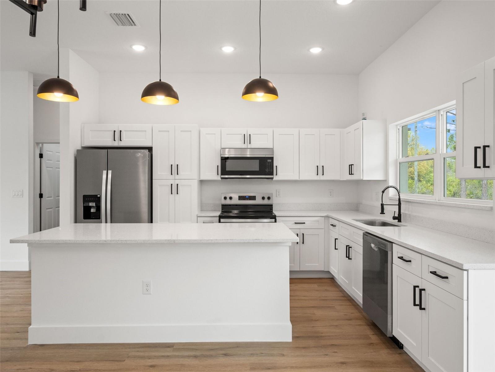 SILVER SPGS SHORES UN 35 - Residential