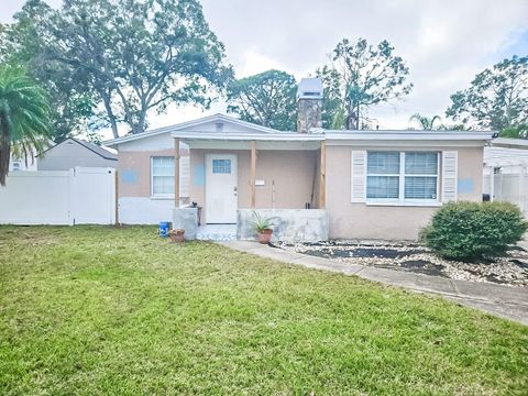Photo of 232 84th Avenue NE, St Petersburg, FL 33702 (MLS # TB8455598)