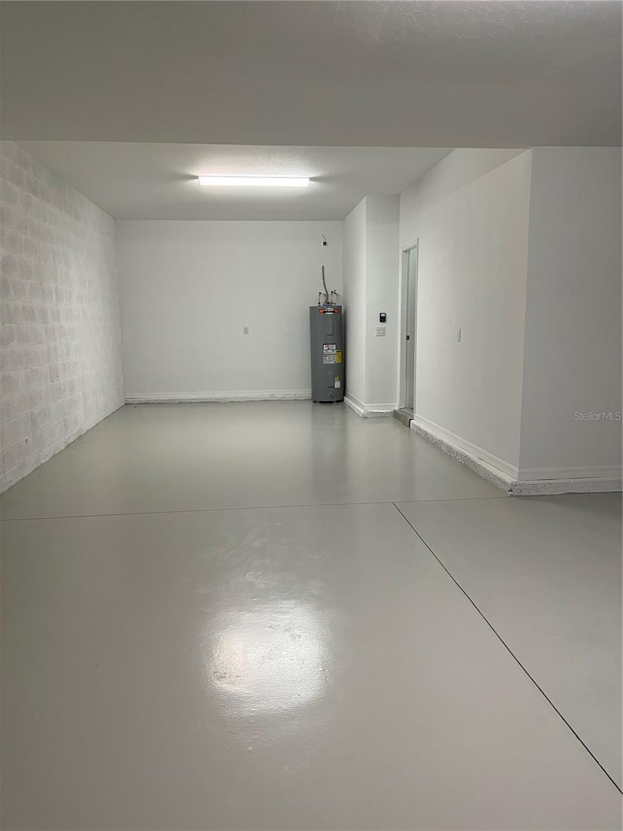 TORTUGA - Residential Lease