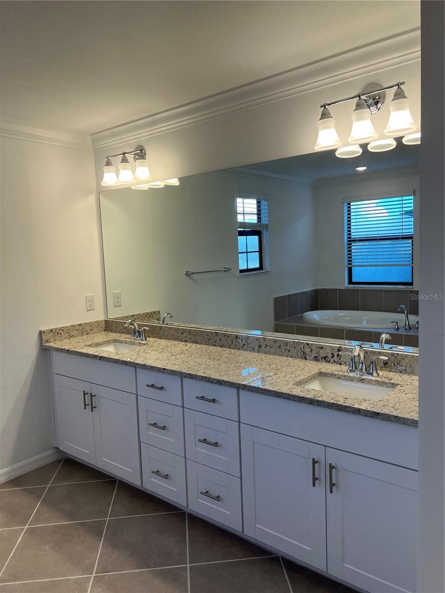 TORTUGA - Residential Lease
