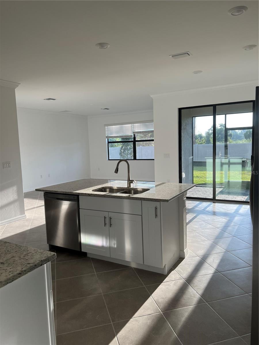 TORTUGA - Residential Lease