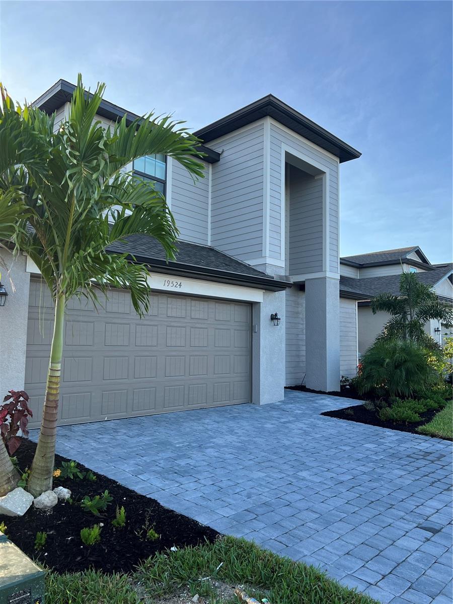 TORTUGA - Residential Lease