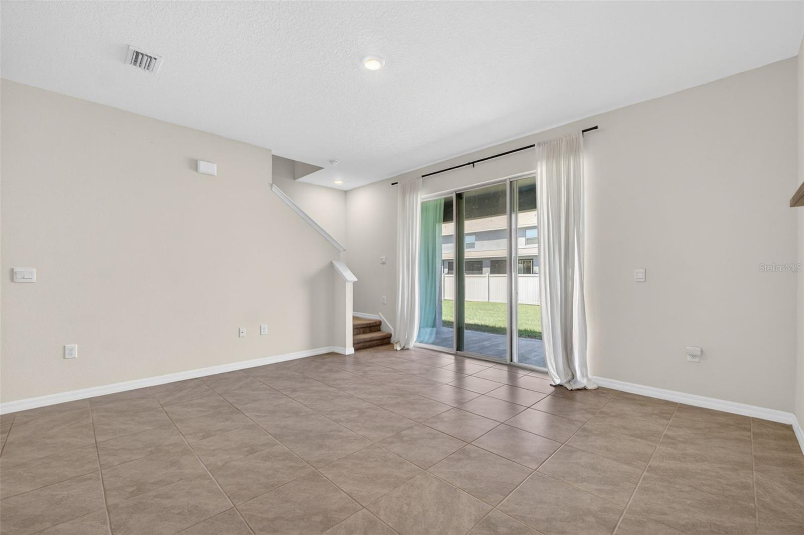 AVALON PARK WEST-NORTH PH 1A & - Residential