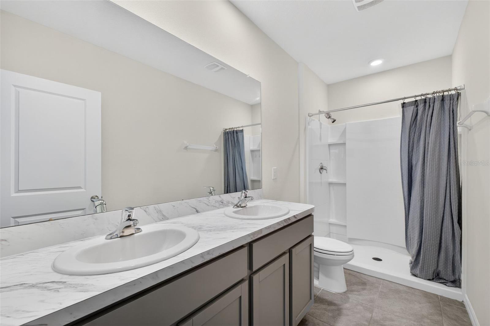 AVALON PARK WEST-NORTH PH 1A & - Residential