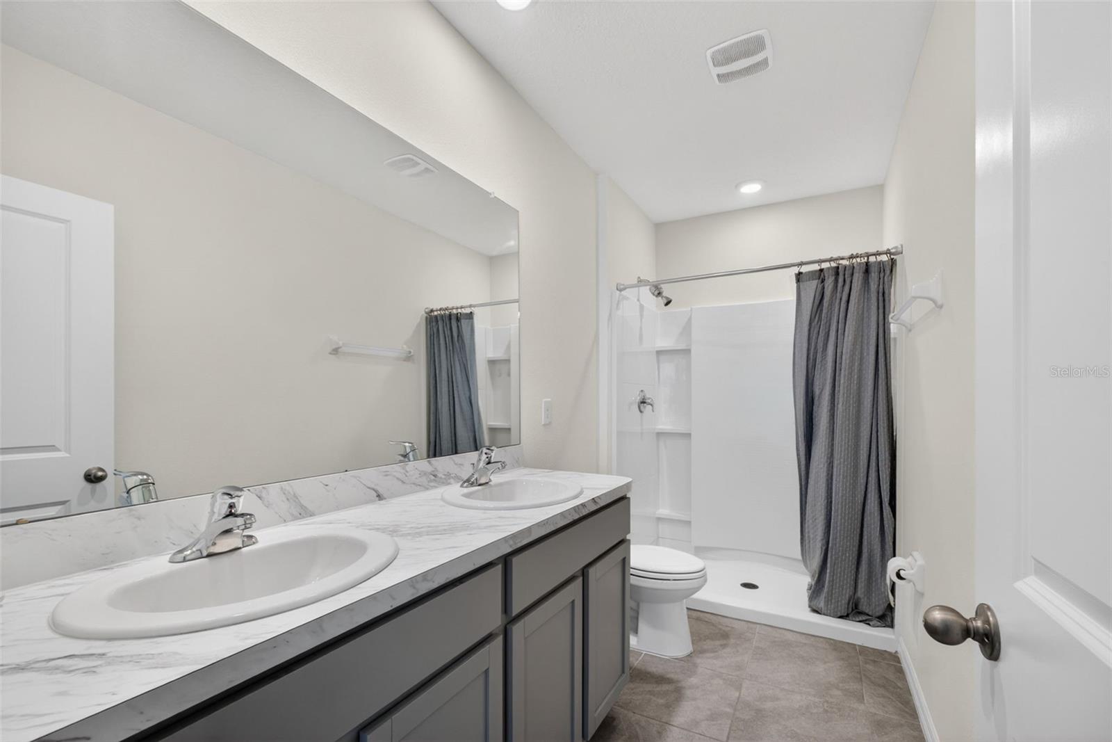 AVALON PARK WEST-NORTH PH 1A & - Residential