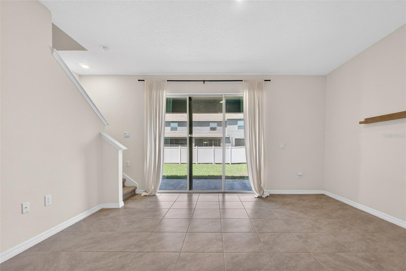 AVALON PARK WEST-NORTH PH 1A & - Residential