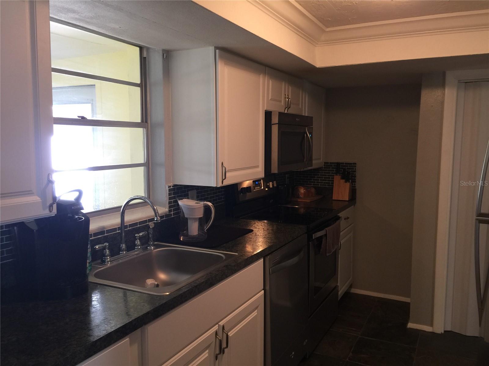 LA VILLA GARDENS - Residential Lease