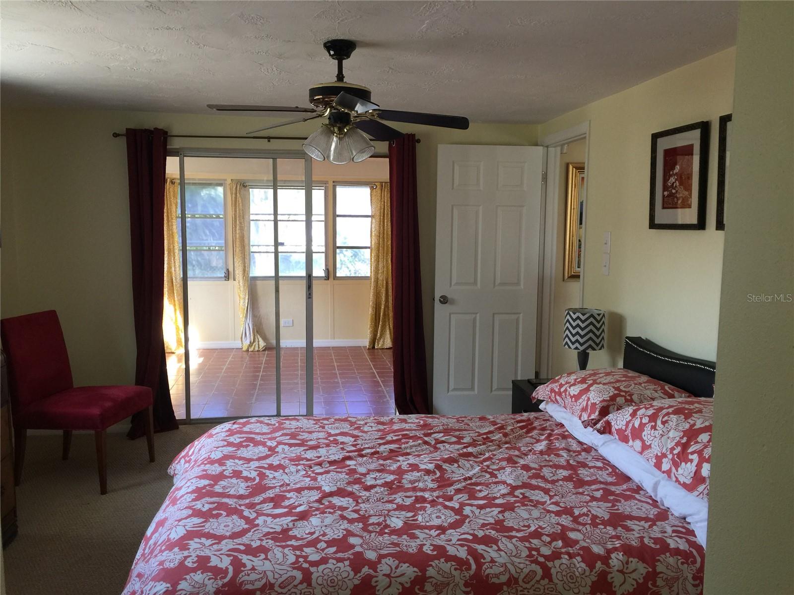 LA VILLA GARDENS - Residential Lease