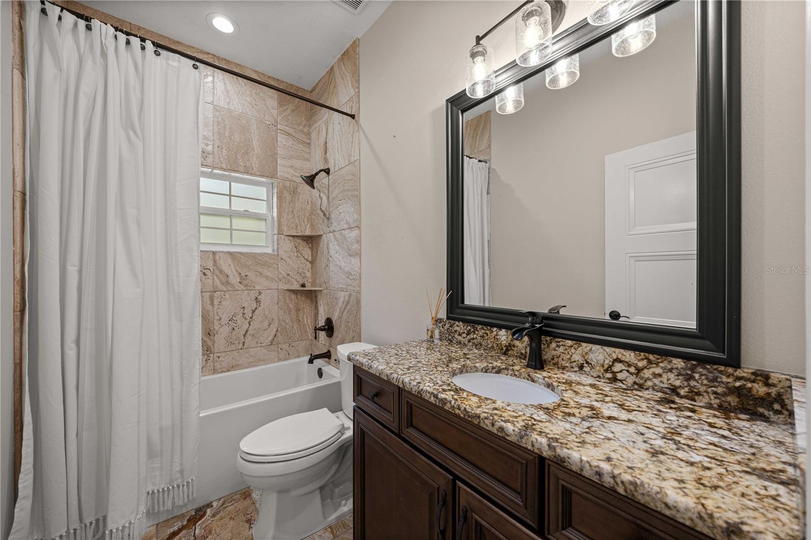 SILVER MDWS CENTRAL - Residential