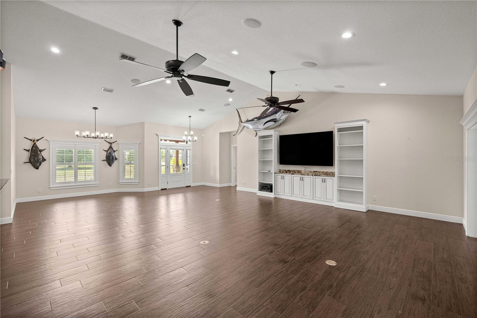 SILVER MDWS CENTRAL - Residential