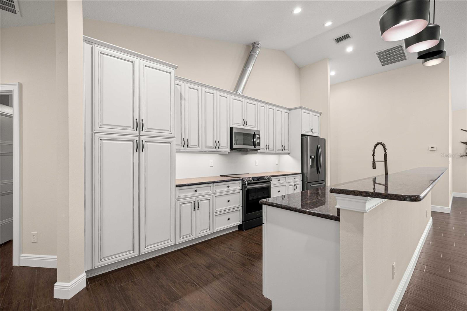 SILVER MDWS CENTRAL - Residential