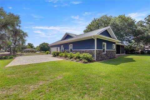 Tiny photo for 5927 NE 62nd Court Road, Silver Springs, FL 34488 (MLS # OM723437)