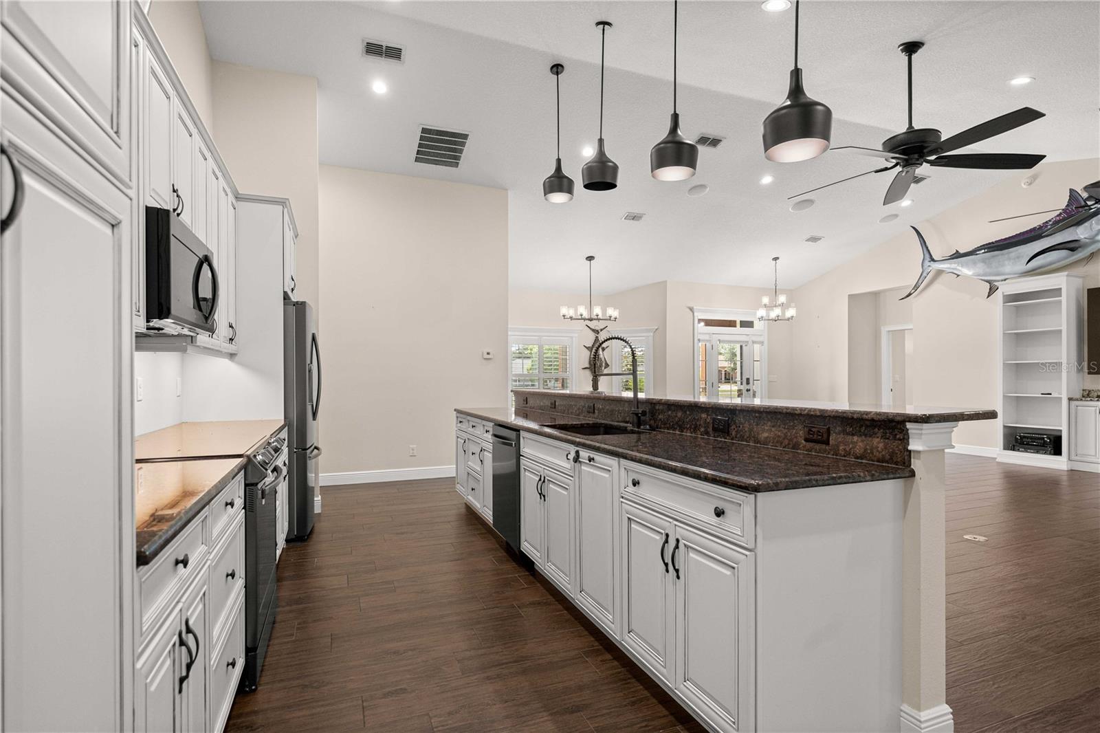 SILVER MDWS CENTRAL - Residential