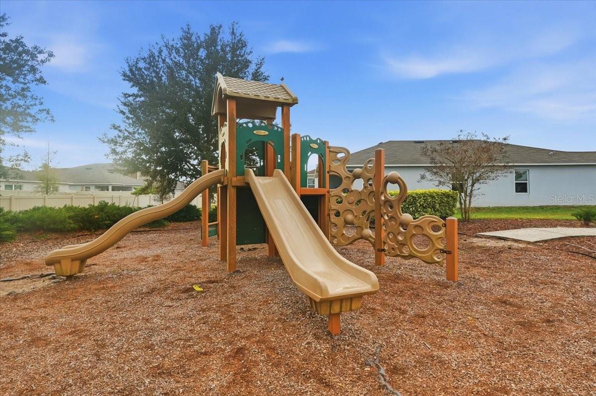 LAKE LUCERNE PH 1 - Residential