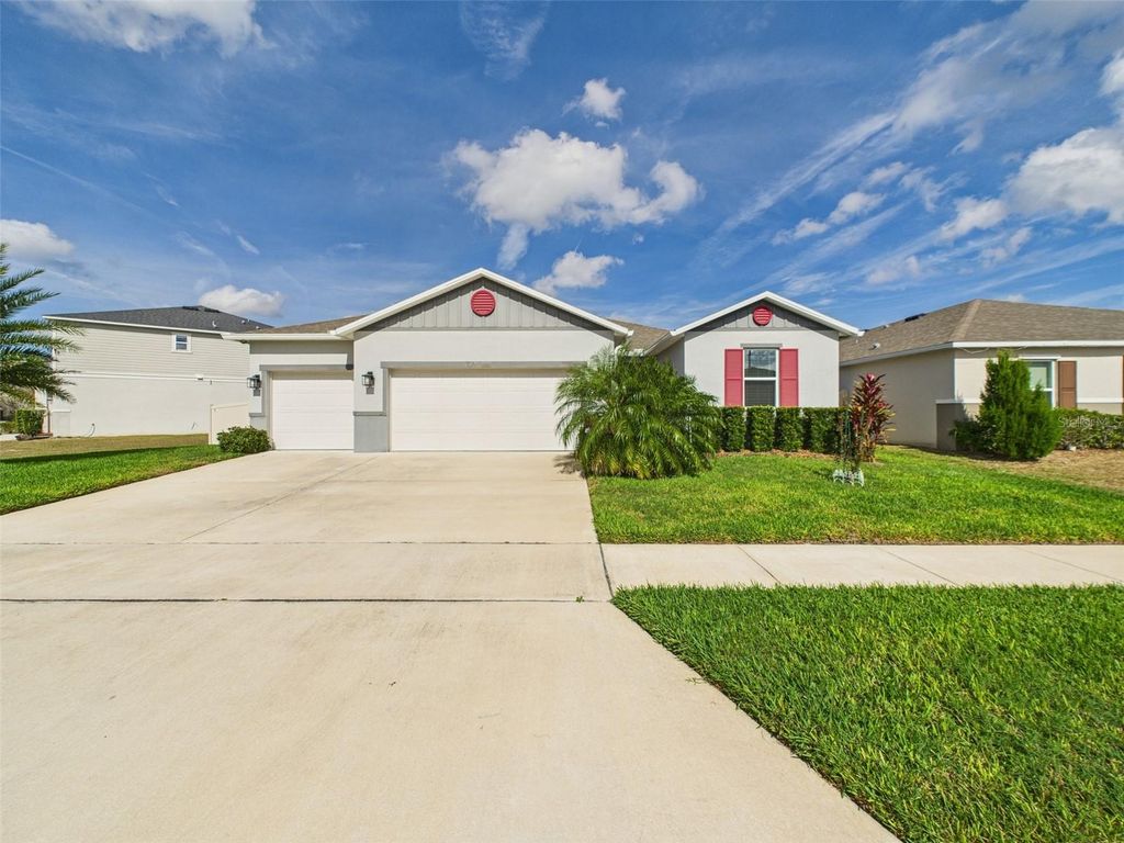 Photo of 120 Sunfish Drive, Winter Haven, FL 33881 (MLS # L4957767)