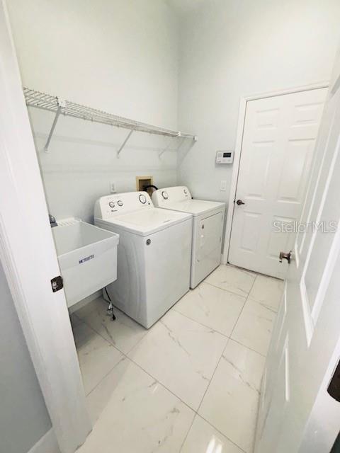 BOYETTE SPGS SEC B UN #4 - Residential Lease