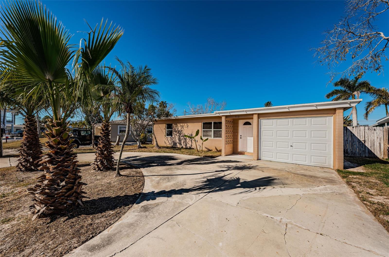 BAY POINT ESTATES - Residential