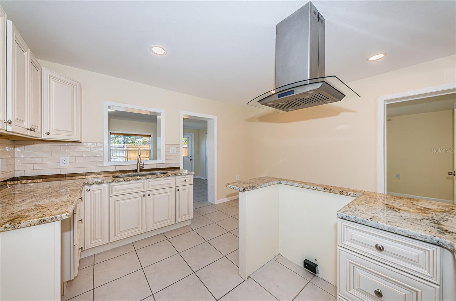 BAY POINT ESTATES - Residential