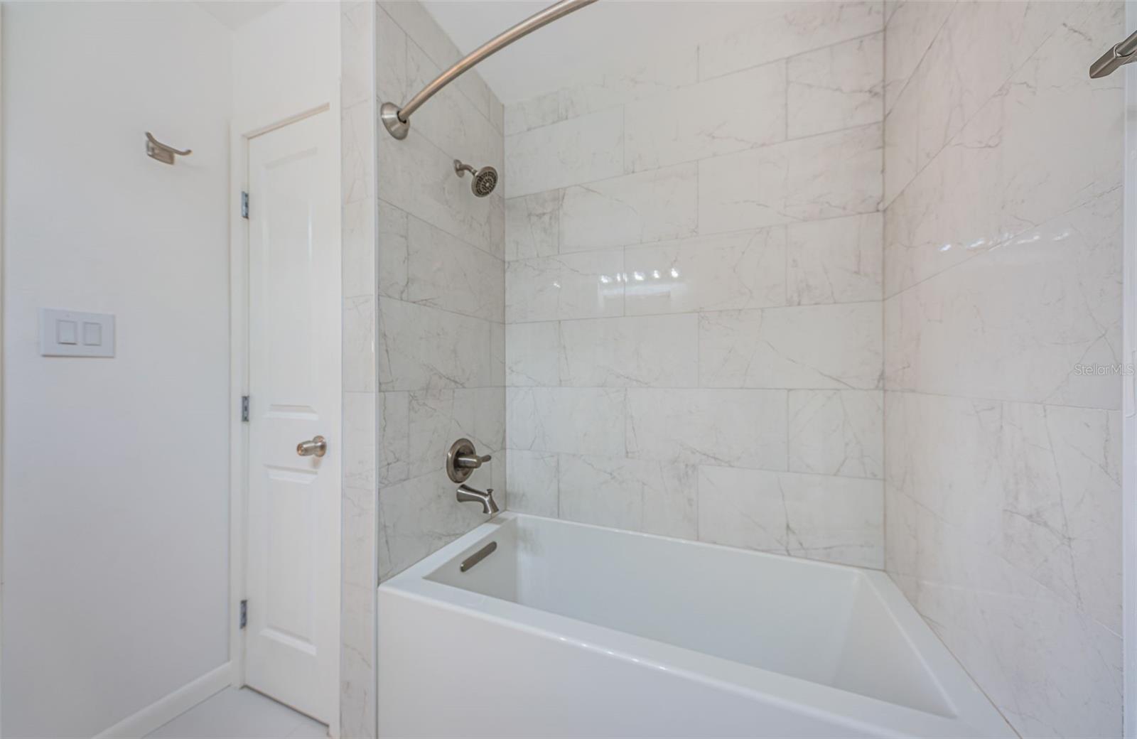 BAY POINT ESTATES - Residential