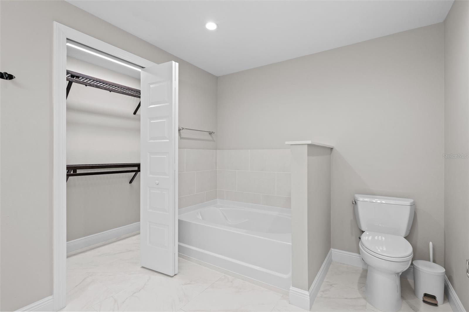 SIENA/BELLA COLLINA - Residential