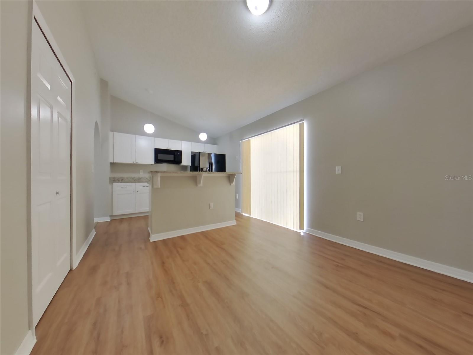 VALENCIA WOODS - Residential Lease