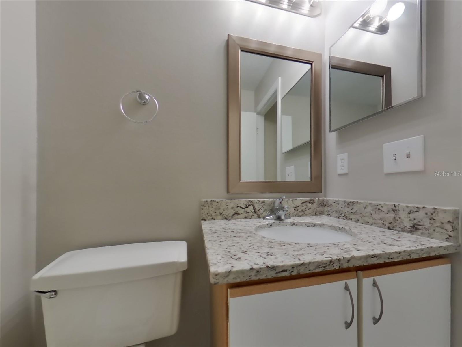 VALENCIA WOODS - Residential Lease