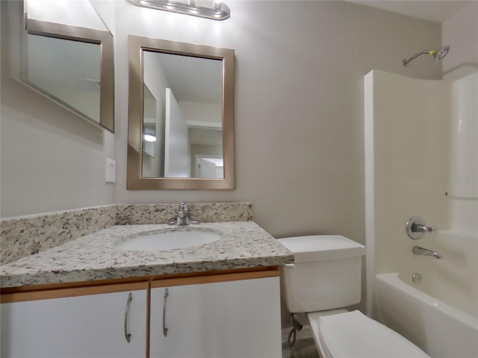 VALENCIA WOODS - Residential Lease