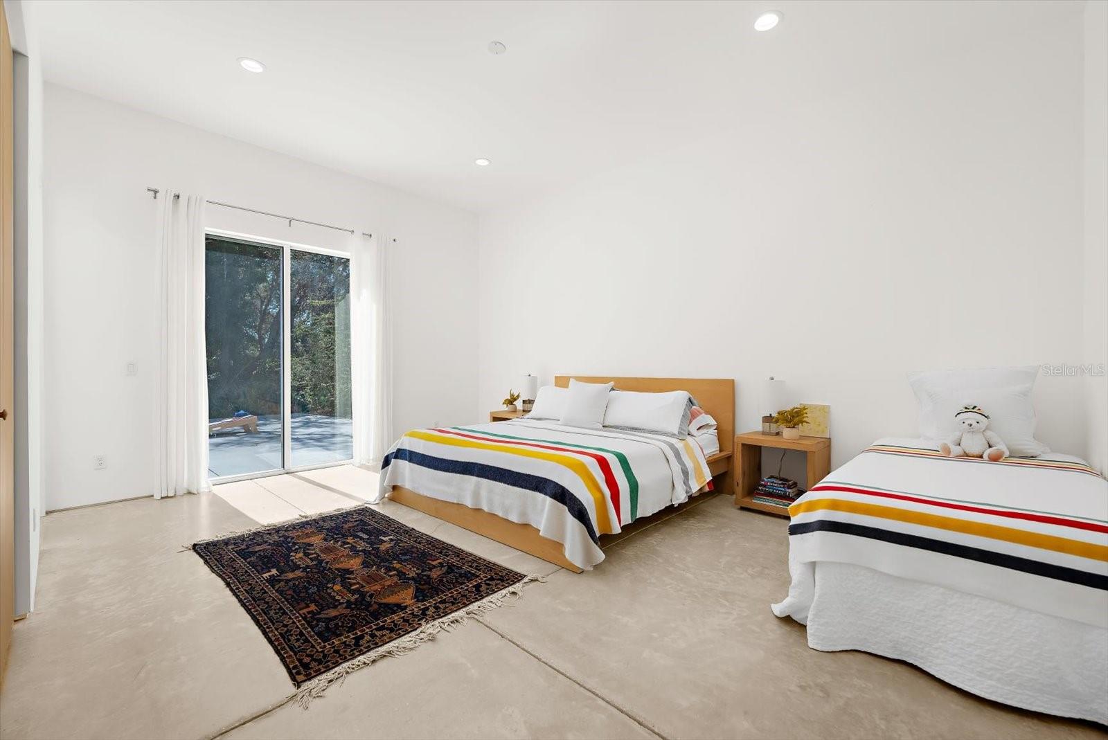 ENGLEWOOD GARDENS - Residential