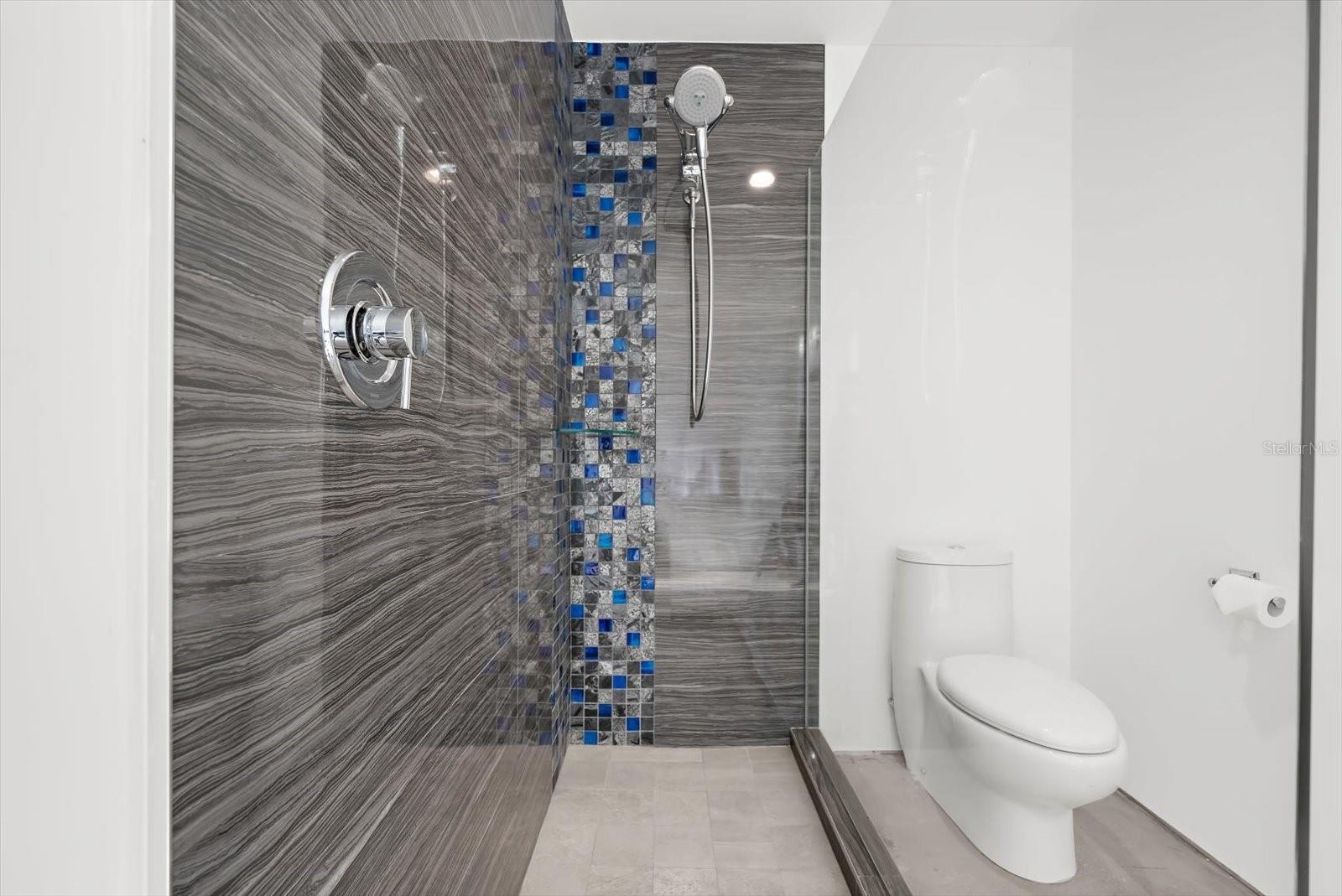 ENGLEWOOD GARDENS - Residential