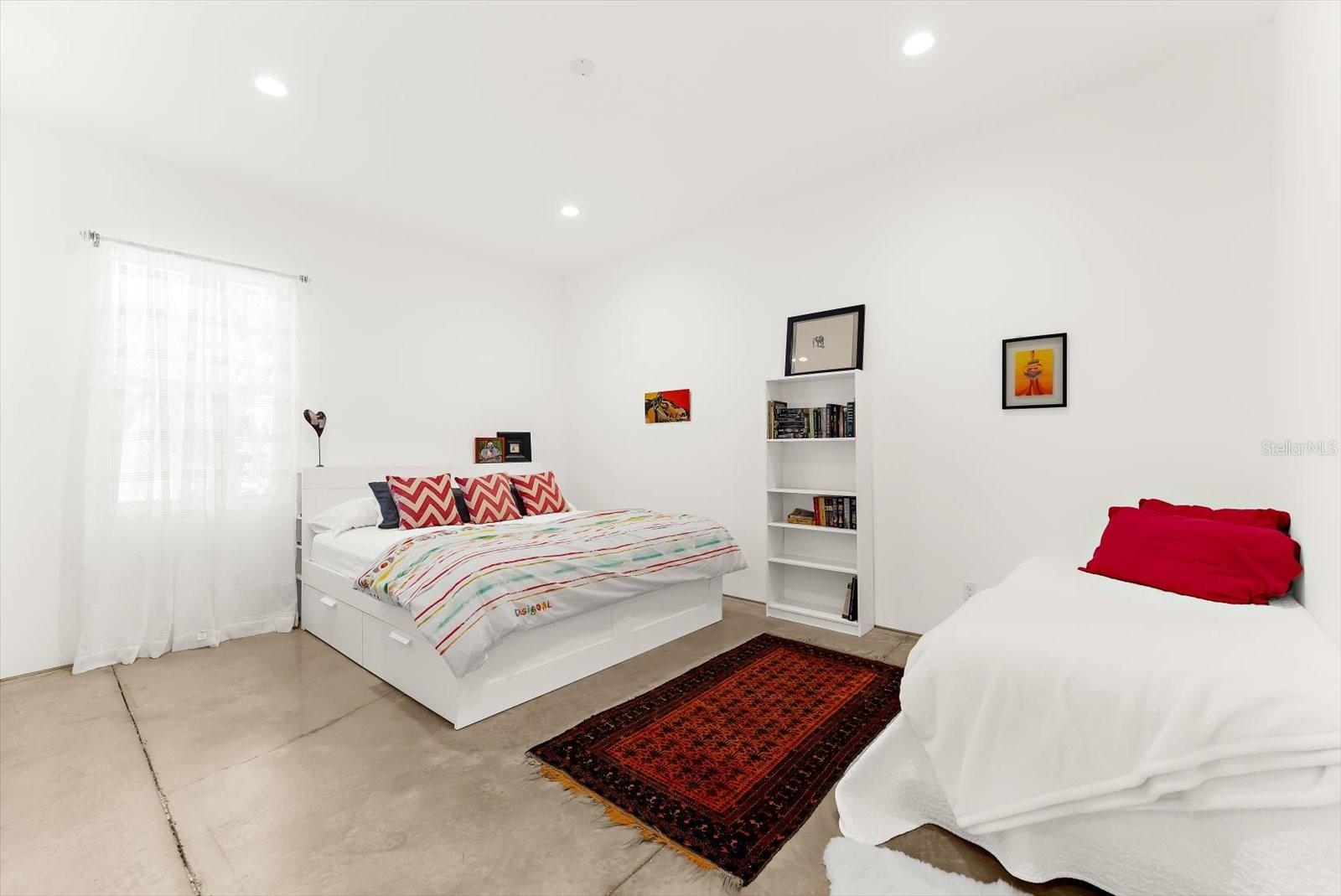 ENGLEWOOD GARDENS - Residential