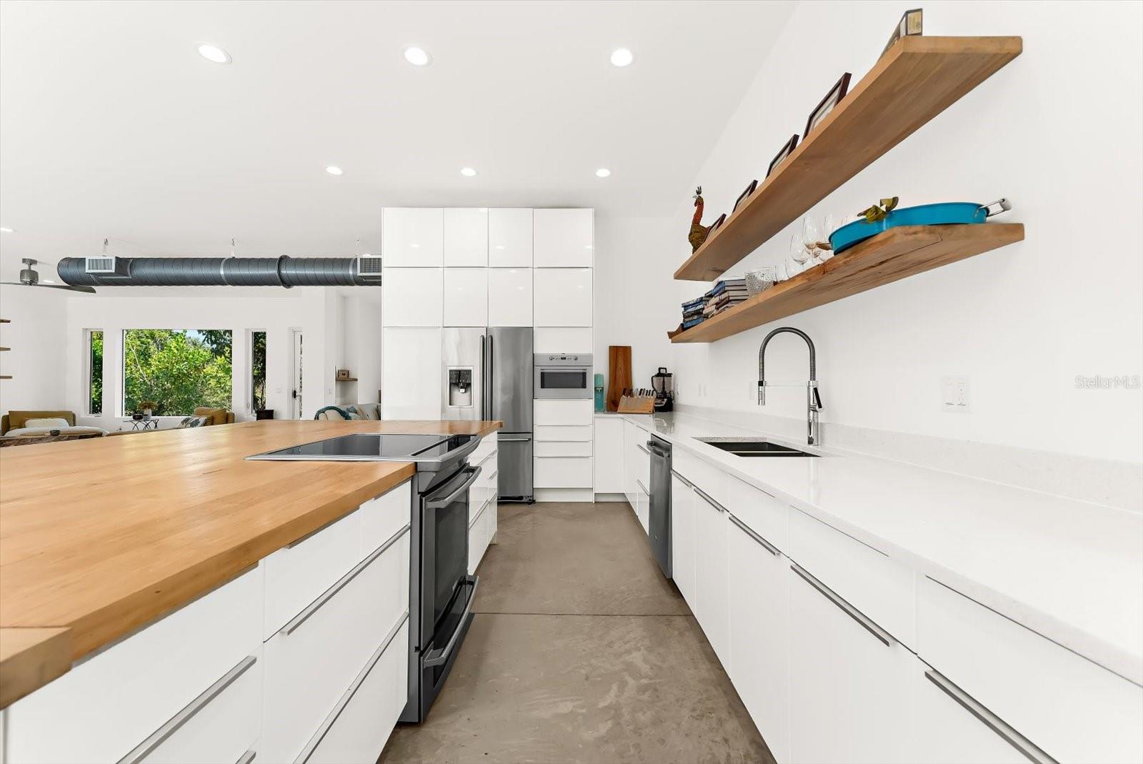 ENGLEWOOD GARDENS - Residential