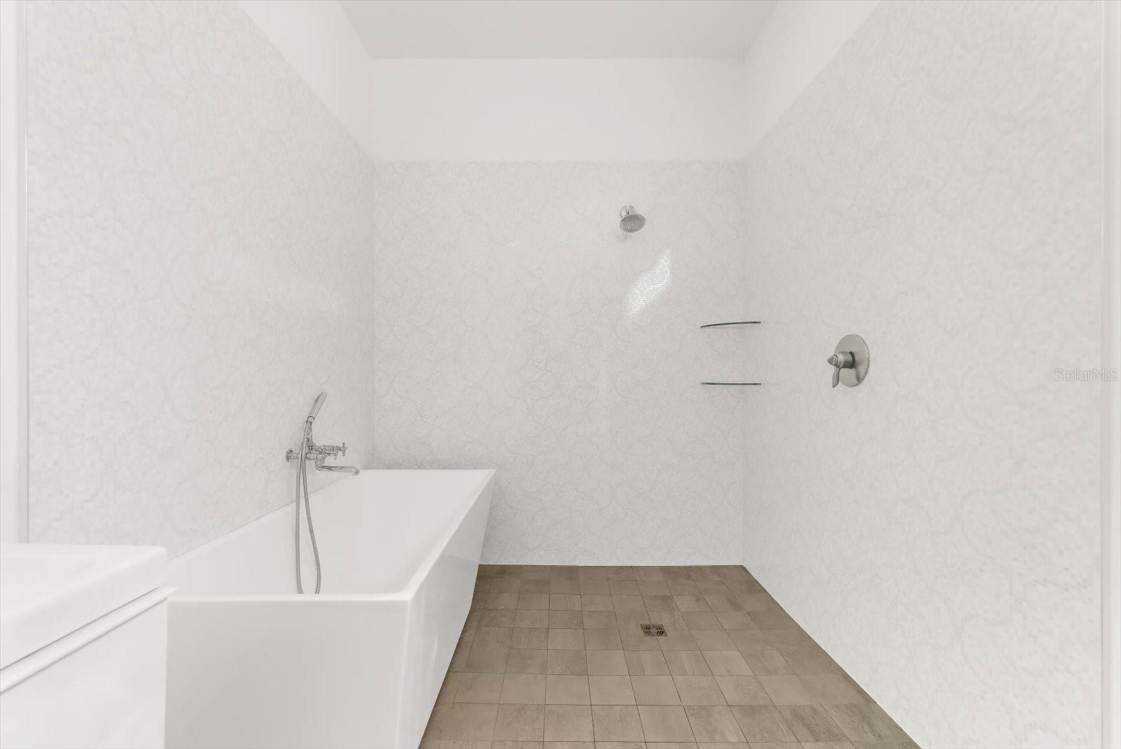 ENGLEWOOD GARDENS - Residential