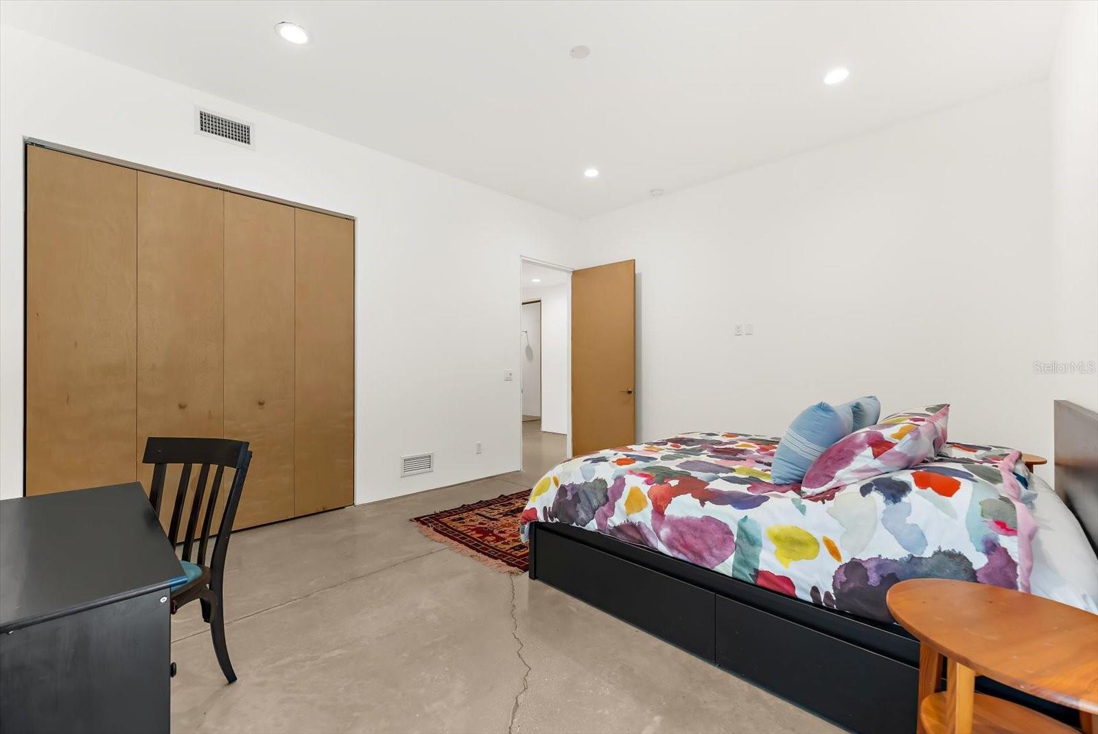 ENGLEWOOD GARDENS - Residential