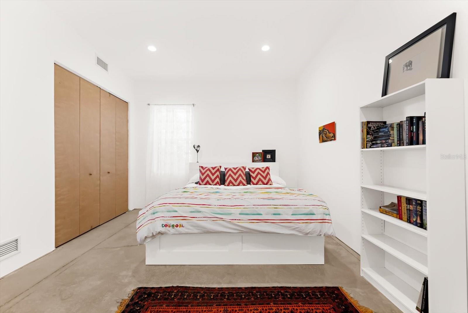 ENGLEWOOD GARDENS - Residential